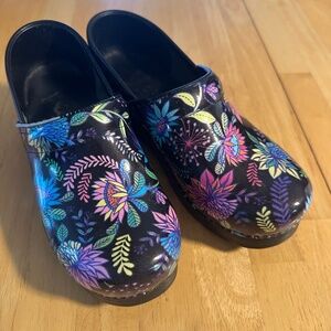 Dansko clogs, size 38